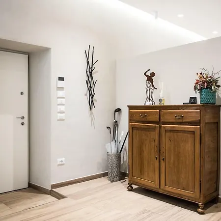 Atto Primo Apartment *