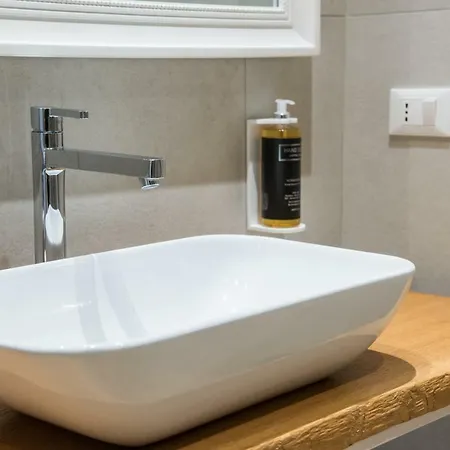 Antik şehir Yakınında 76 M2 Stüdyo , 1 Banyolu Verona