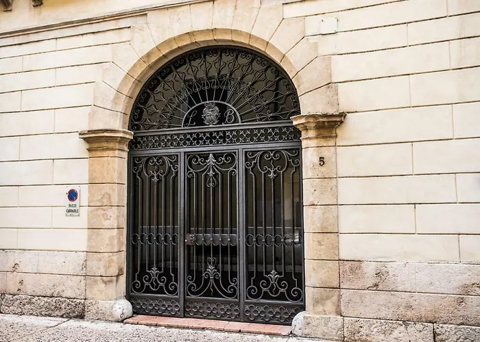 Appartamento Atto Primo